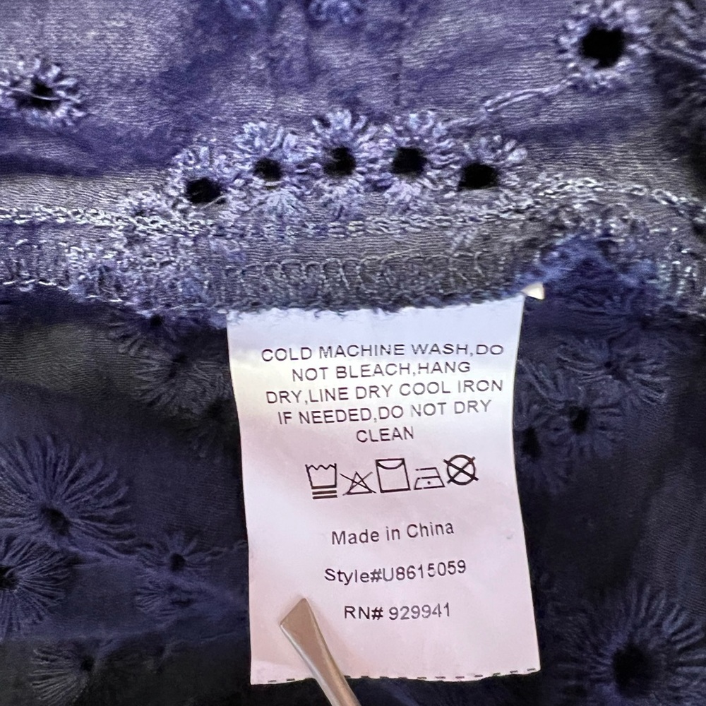 Suzanne Betro Women’s Dark Navy Eyelet Fringe Accents Open Front Cardigan SZ M - Picture 7 of 9